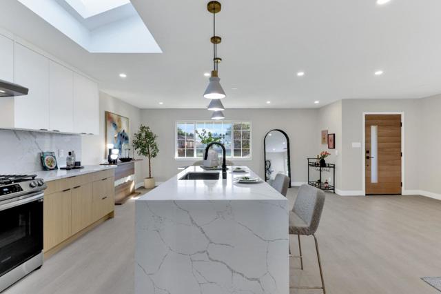 42948 Applewood Street, Fremont CA: https://media.crmls.org/mediaz/69382e42-3531-4fb0-a572-6fc74dce4198.jpg