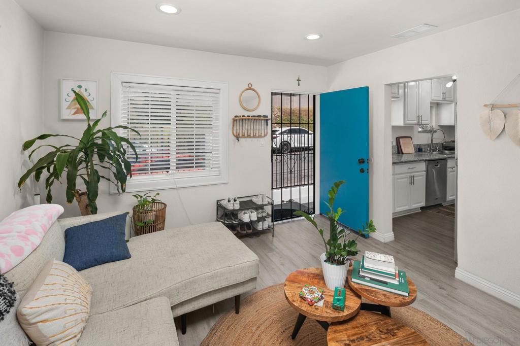 4863 Polk Ave. - photo 4