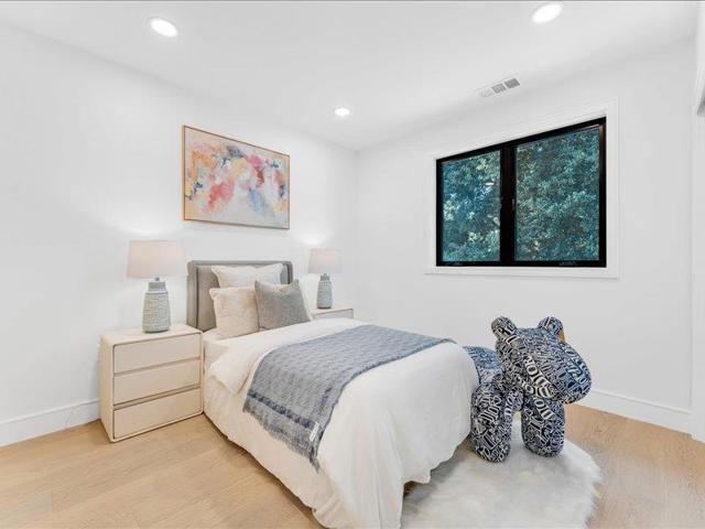 883 Rorke Way, Palo Alto CA: https://media.crmls.org/mediaz/6939b813-85ee-43ba-aaf7-7f68a9c7f17c.jpg