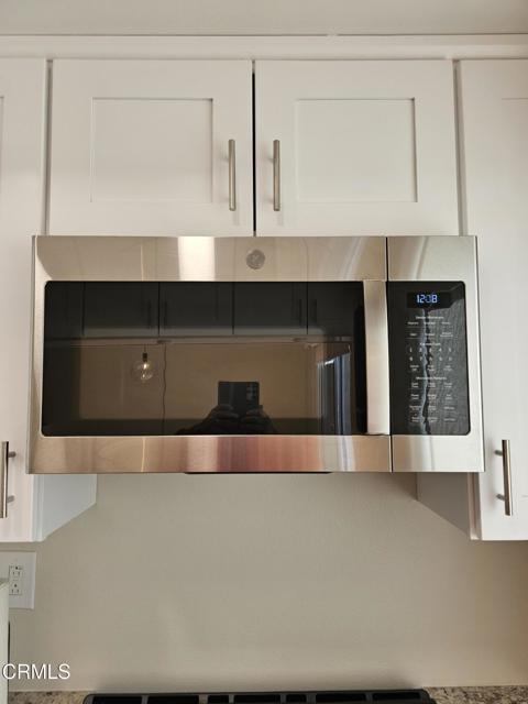 2166 N Indian Canyon Drive, Palm Springs CA: https://media.crmls.org/mediaz/693a9df0-eb73-4d39-99d3-21031f750911.jpg