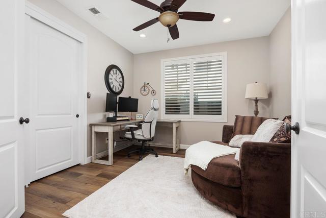 Detail Gallery Image 22 of 41 For 2856 Dove Tail Drive, San Marcos,  CA 92078 - 3 Beds | 3 Baths