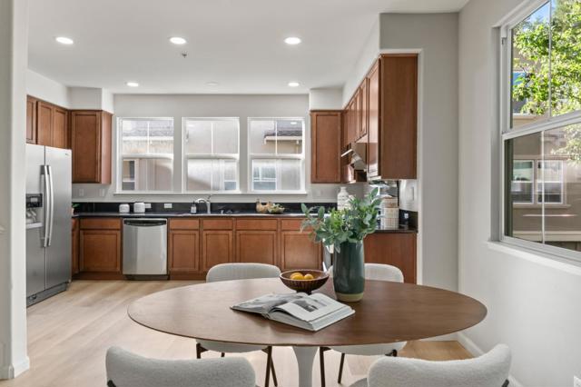 2192 Beech Circle, San Jose CA: https://media.crmls.org/mediaz/693c3b05-a2d0-4411-b62c-c899b6cd066c.jpg