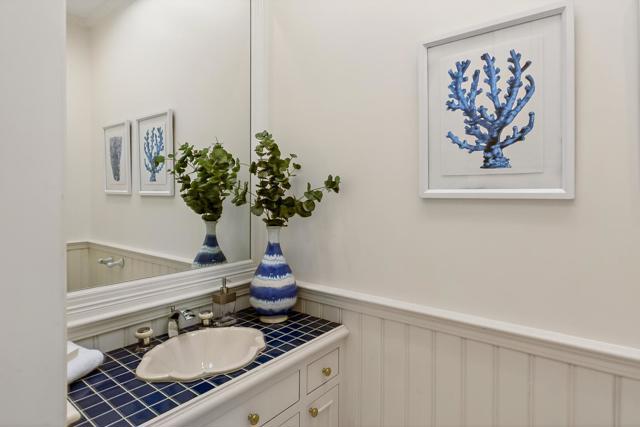 1110 Trinity Drive, Menlo Park CA: https://media.crmls.org/mediaz/693c597a-b0ff-4b8c-afed-71b368a23344.jpg