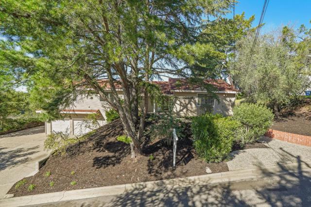 79 Muth Drive, Orinda CA: https://media.crmls.org/mediaz/693d0967-156b-451b-b57d-546bd30b9ace.jpg