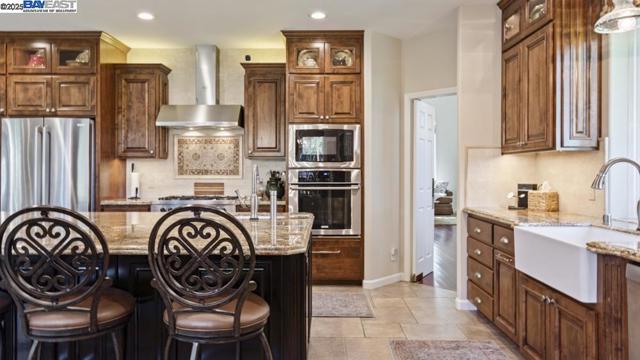 1348 Carlton Pl, Livermore CA: https://media.crmls.org/mediaz/693d4ddb-6543-405d-816c-9ecf547f98a5.jpg
