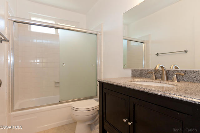 2743 Rustic Glen Drive, Thousand Oaks CA: https://media.crmls.org/mediaz/693d9d24-2f5f-4cad-9d5c-216dd2940491.jpg