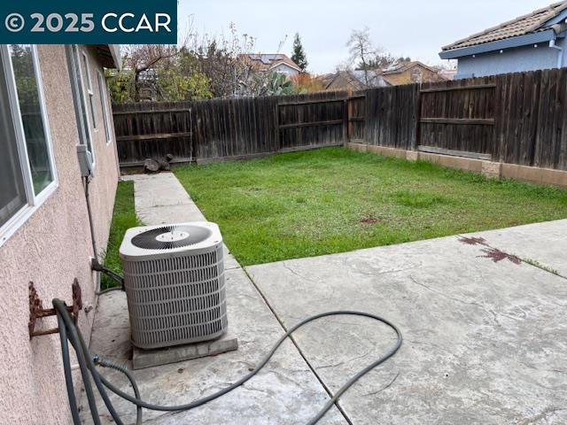 1384 Almador Ter, Atwater CA: https://media.crmls.org/mediaz/693e2d27-7338-486b-9e70-fadf70ab199c.jpg