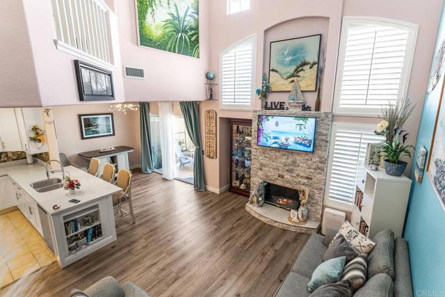 4610 Los Alamos Way, Oceanside CA: https://media.crmls.org/mediaz/693ee27a-76cc-4689-b5cd-c2dc4b05a3bf.jpg