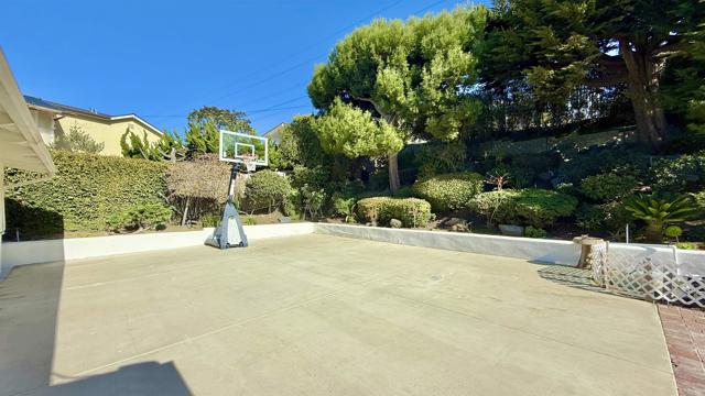 Detail Gallery Image 42 of 74 For 6611 Avenida De Las Pescas, La Jolla,  CA 92037 - 4 Beds | 3 Baths