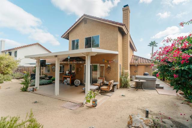 Detail Gallery Image 15 of 27 For 1715 Las Palmas Ln, Escondido,  CA 92026 - 3 Beds | 2/1 Baths