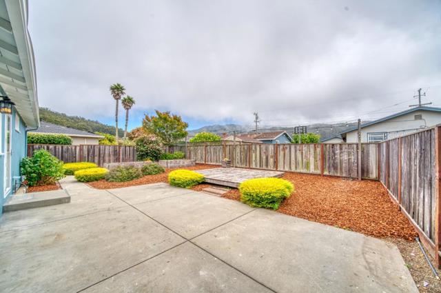 820 Linda Mar Boulevard, Pacifica CA: https://media.crmls.org/mediaz/694304c9-a8e4-40b9-be59-756e9134c543.jpg