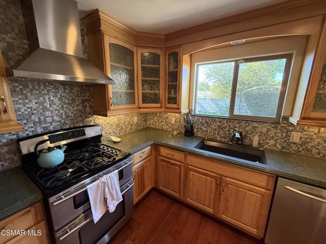 2340 Aldrich Circle, Thousand Oaks CA: https://media.crmls.org/mediaz/69445106-55df-48fe-9b1b-b9efc6188cc8.jpg