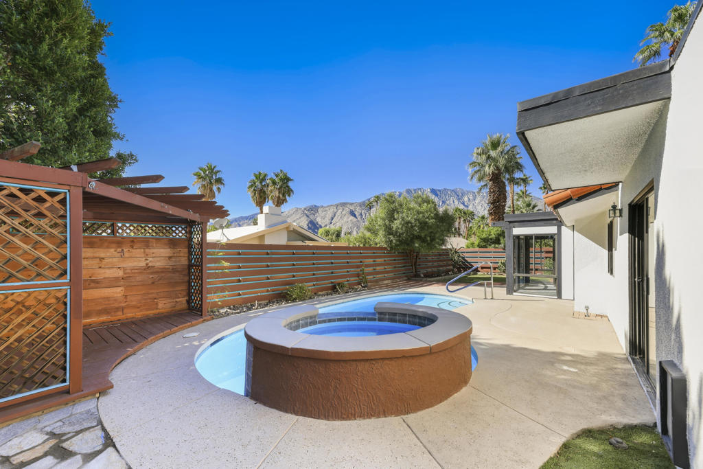 MLS #219138038PS image #25