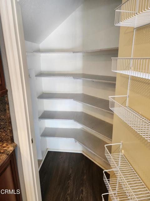13644 Deering Lane, Moorpark CA: https://media.crmls.org/mediaz/6944eb3d-d581-4d3d-91ab-676c5fbaca24.jpg