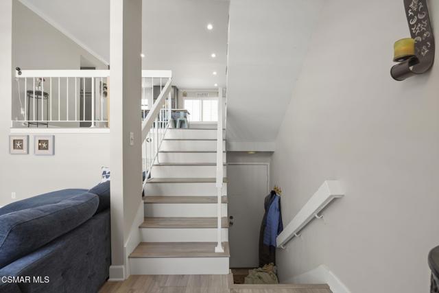 26341 W Bravo Lane, Calabasas CA: https://media.crmls.org/mediaz/6944f80f-c7cb-46b4-9288-1cb838c55796.jpg