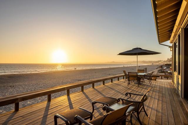 553 Beach Drive, Aptos CA: https://media.crmls.org/mediaz/694627af-5b31-4de6-92dd-41c703d1602d.jpg