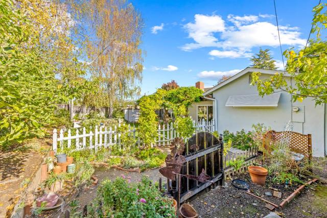 5347 Garwood Drive, San Jose CA: https://media.crmls.org/mediaz/694745d1-a3ad-4b1b-ab9a-aa862d3e84cb.jpg