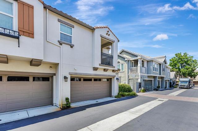 233 S Yucatan Place, Mountain House CA: https://media.crmls.org/mediaz/6947ff34-52ab-468d-8ba5-294536d9bc38.jpg