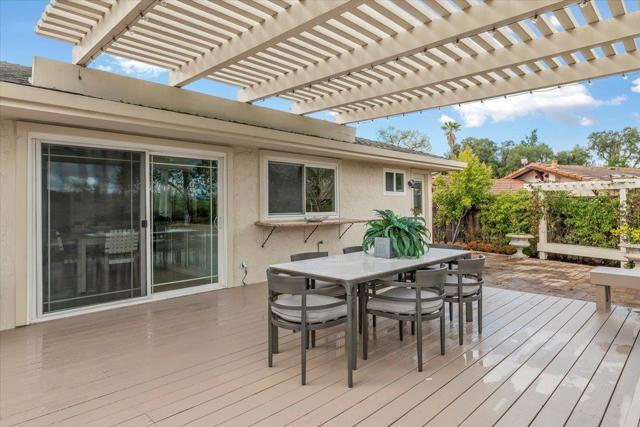 6692 Leyland Park Drive, San Jose CA: https://media.crmls.org/mediaz/6948b505-39d0-4530-998b-f702a4ce63ce.jpg
