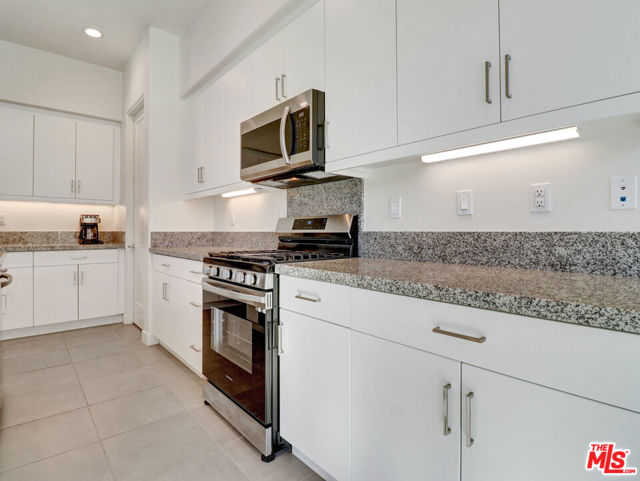 80240 Platinum Way, La Quinta CA: https://media.crmls.org/mediaz/69498297-a080-45e4-b780-dc93e114bc03.jpg