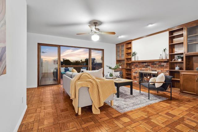 5038 Hastings Road, San Diego CA: https://media.crmls.org/mediaz/6949938c-de3f-4100-b5f4-91258f3f9316.jpg