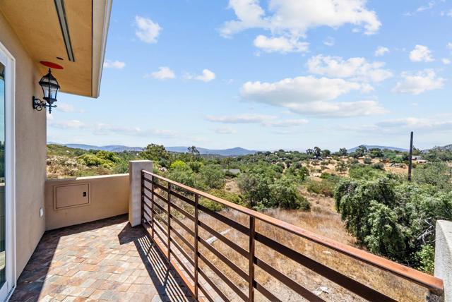 Detail Gallery Image 34 of 49 For 20202 Deerhorn Valley Rd, Jamul,  CA 91935 - 4 Beds | 4 Baths