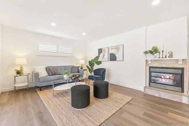 4527 Chinook Court, San Diego CA: https://media.crmls.org/mediaz/694a0bdf-9f66-4b52-991a-1a756ebd2945.jpg