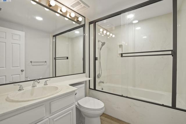 3104 sombrero circle, San Ramon CA: https://media.crmls.org/mediaz/694a6820-08d2-48e7-9165-9c6deb741e1e.jpg