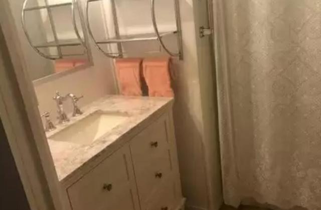 6 Cholla Lane, Palm Desert CA: https://media.crmls.org/mediaz/694b774a-7dc9-4933-a982-ac3c4acf73d7.jpg