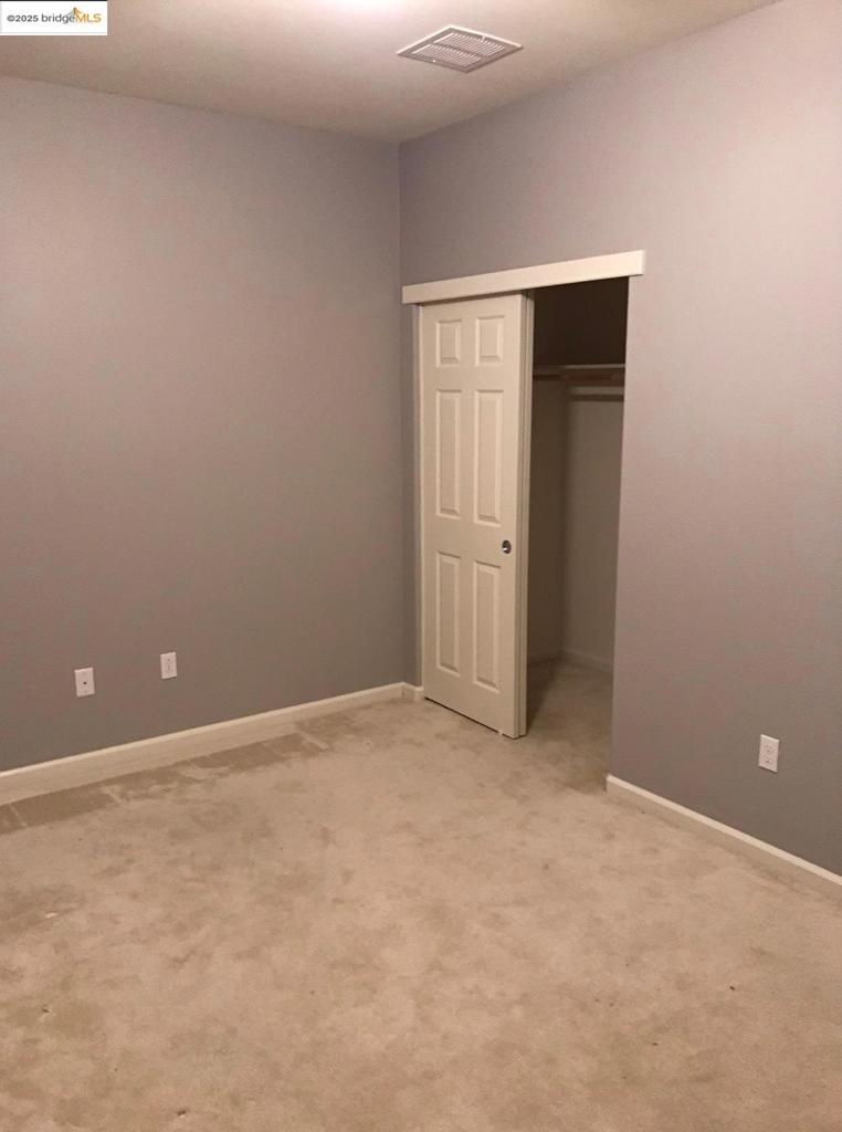 https://media.crmls.org/mediaz/694c852f-4327-4279-be23-c6d457df7734.jpg?preset=X-Large