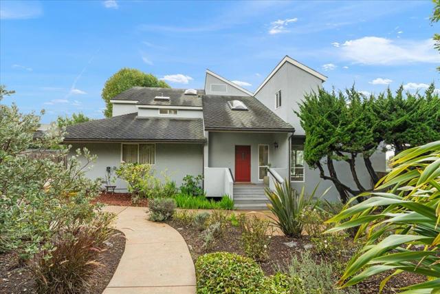 21 Crest Lane, La Selva Beach CA: https://media.crmls.org/mediaz/694d021f-8945-4734-be60-29479b7a6388.jpg
