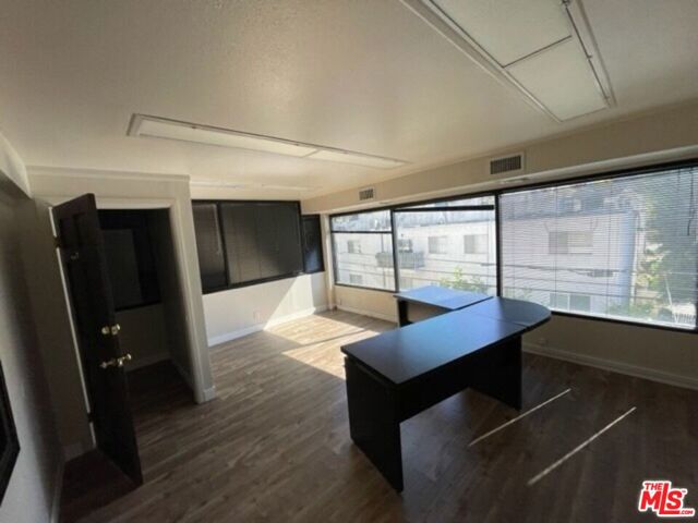  Commercial for Sale in Sherman Oaks, California