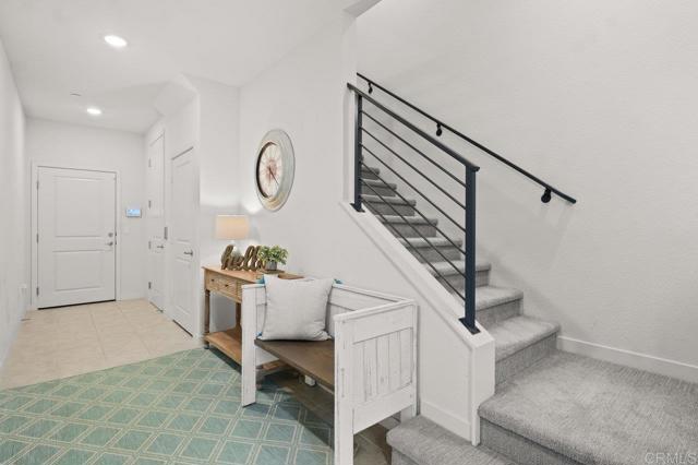 2035 Bravo Loop, Chula Vista CA: https://media.crmls.org/mediaz/694ec330-5288-4189-bcb1-adb1814423cd.jpg