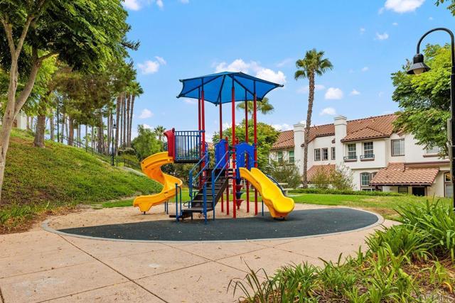 Image 32 of 34 For 10198 Wateridge Circle 157