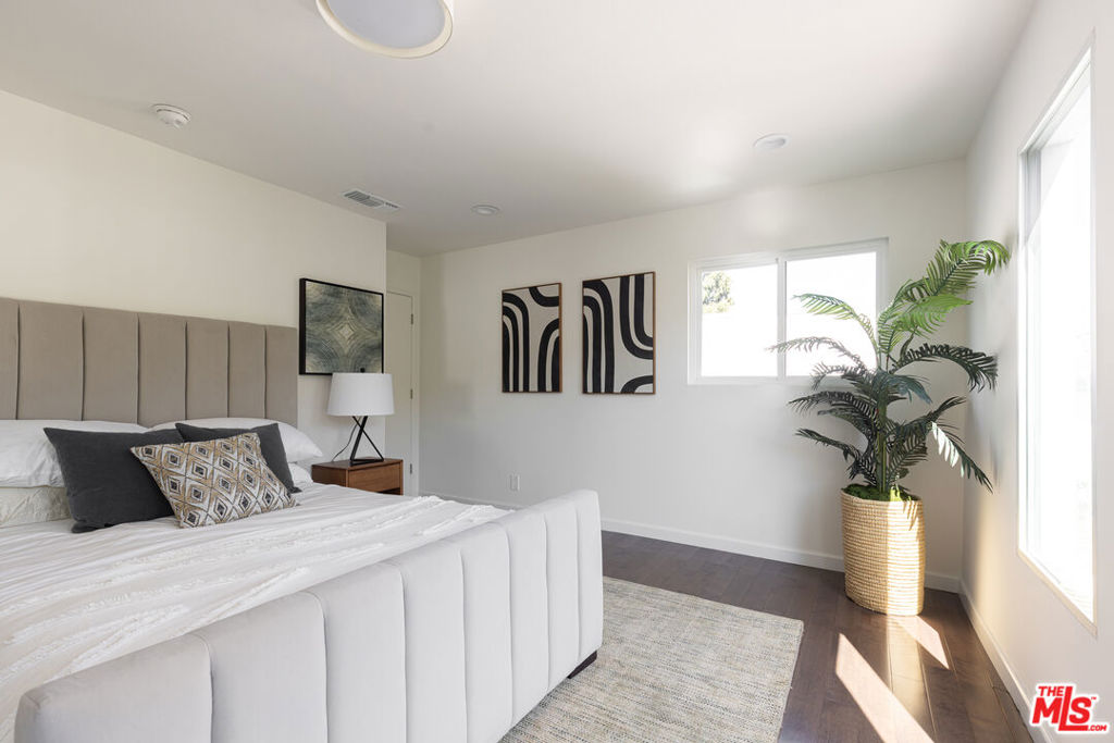 MLS #25567183 img 31