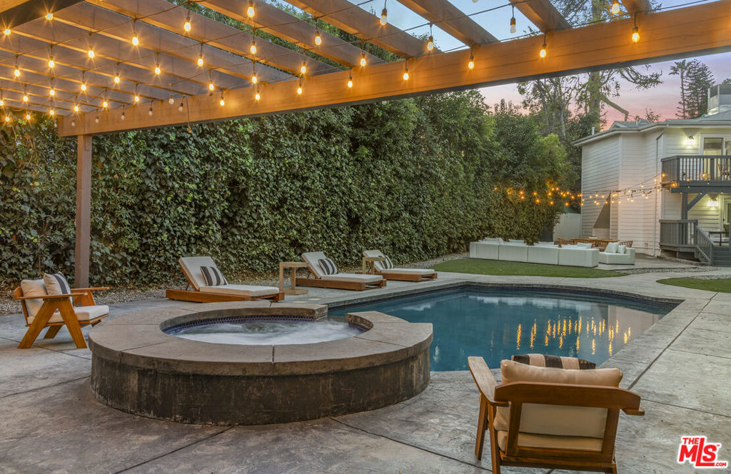 4222 Woodman AvenueSherman Oaks img 25