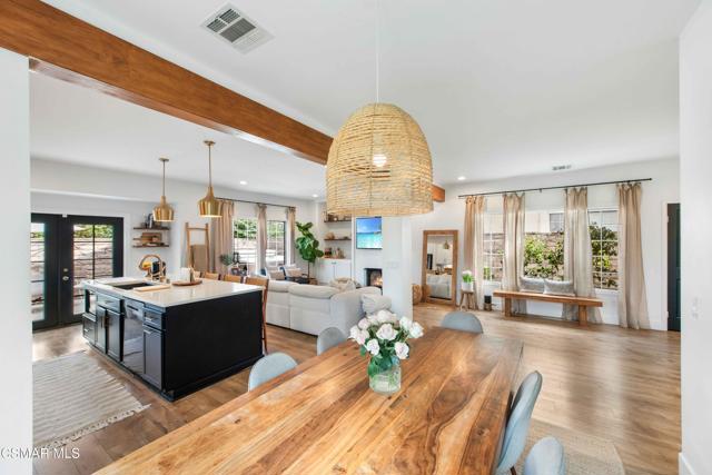 2658 Morning Grove Way, Thousand Oaks CA: https://media.crmls.org/mediaz/695197dd-b6e6-4d02-b1c8-22ce49c7afab.jpg