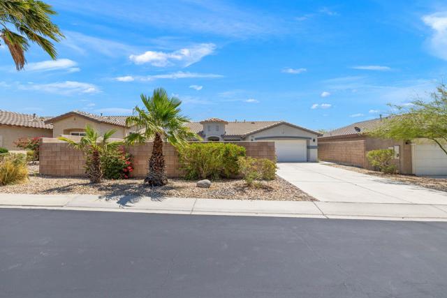 3764 Vista Dunes, Palm Springs CA: https://media.crmls.org/mediaz/69520be4-85a3-4c34-9089-1590435edfc1.jpg
