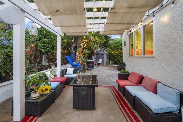 16761 Dry Creek Court, Morgan Hill CA: https://media.crmls.org/mediaz/695321d1-df82-43b1-b73e-41b1973bc824.jpg