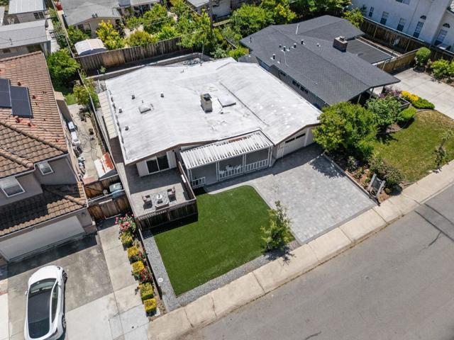 18844 Arata Way, Cupertino CA: https://media.crmls.org/mediaz/695369c4-0d07-4f2e-b801-7ab1a48721ab.jpg