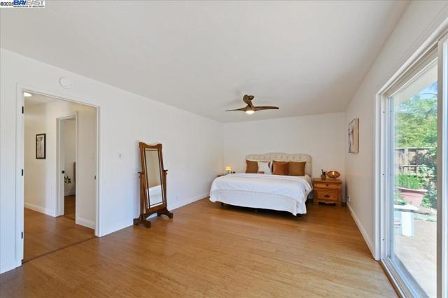 5720 San Juan Way, Pleasanton CA: https://media.crmls.org/mediaz/6953ec71-39fe-435f-9056-b00c1e890e16.jpg