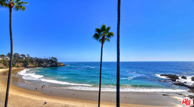 11 S Callecita, Laguna Beach CA: https://media.crmls.org/mediaz/6954d6c1-d2db-4d8b-a67a-3efa67d9f6c4.jpg