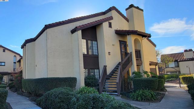 14161 Seagate Dr, San Leandro CA: https://media.crmls.org/mediaz/695525e5-4d79-4377-9baa-2fa53cb7c04e.jpg