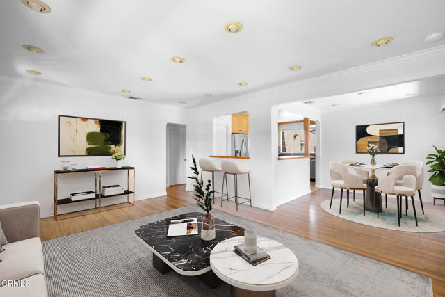 Detail Gallery Image 4 of 56 For 2444 N Parish Pl, Burbank,  CA 91504 - 3 Beds | 1 Baths