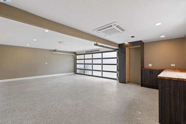 150 Ayer Ave, San Jose CA: https://media.crmls.org/mediaz/695587f4-6e73-42b2-a302-bc261bbc1c0d.jpg