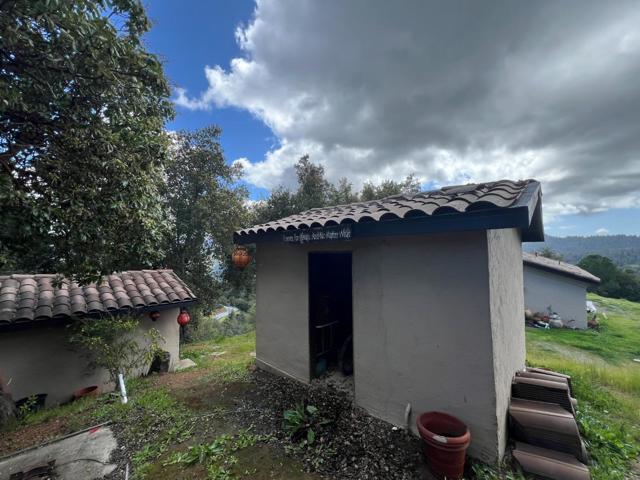 19375 Montevina Road, Los Gatos CA: https://media.crmls.org/mediaz/69559e82-a4b4-4fe7-89db-0ad53d750040.jpg