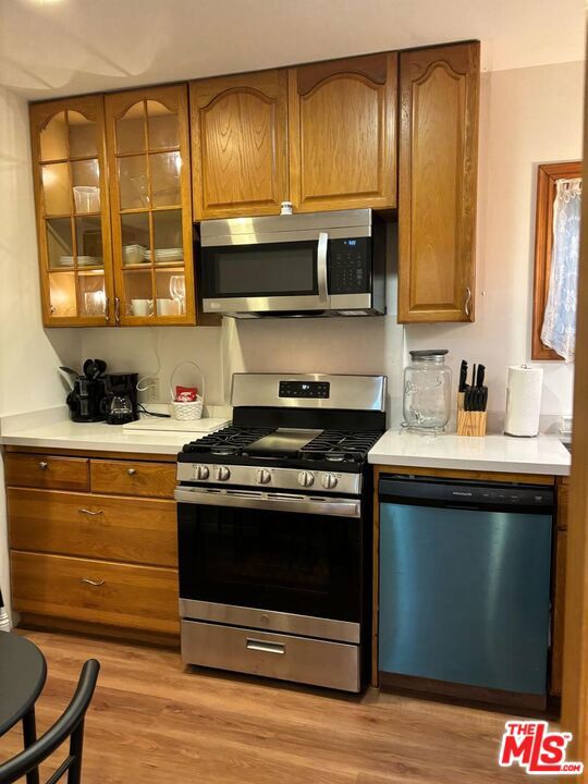 5764 W 85th Place, Los Angeles CA: https://media.crmls.org/mediaz/6955b9b6-c166-4e71-9453-d9b6f3ae474e.jpg