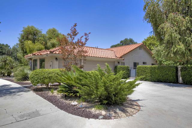 Detail Gallery Image 4 of 62 For 3749 Sarah Ann Dr, Fallbrook,  CA 92028 - 4 Beds | 2 Baths