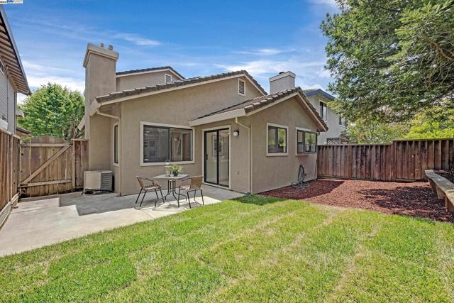 2227 Foxhill Drive, Martinez CA: https://media.crmls.org/mediaz/69560b30-3309-471d-ab24-854125bac799.jpg
