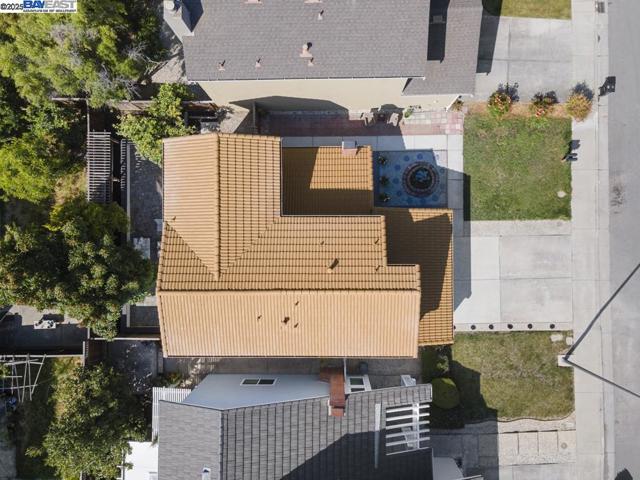 1656 Briarcrest Ct, San Jose CA: https://media.crmls.org/mediaz/6956241a-51e0-47d0-a5e8-f4bfab41c41f.jpg